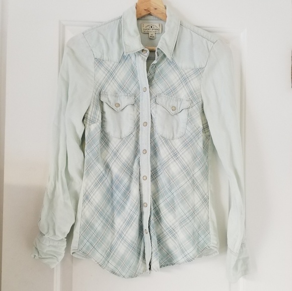 Lucky Brand Washed Blue Plaid Button Down Size XS - Picture 1 of 6